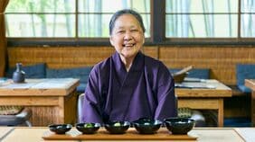 ｢岸惠子と暮らしたパリ｣が食の基本に…82歳､現役料理長が《肉なし･1日2食》でも超健康なワケ　贅沢な"残り物飯"の中身