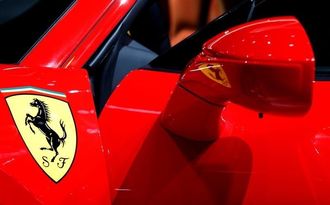 フェラーリ､2025年に年間販売1万台超えも