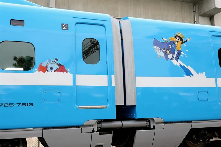 画像 | JR西日本｢ワンピース新幹線｣なぜ全部が青なのか 広告ラッピング