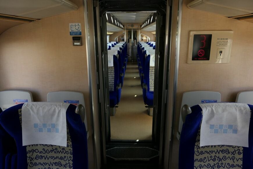 近鉄　ビスタカー　30000系　車内　階上席