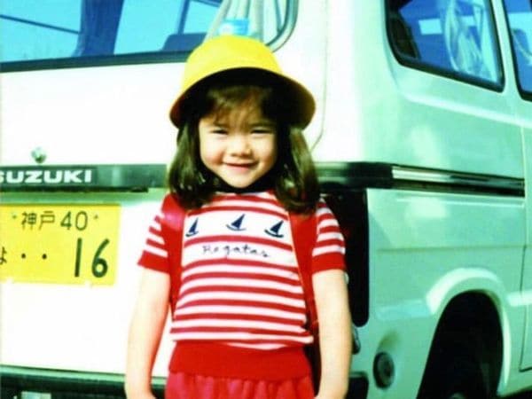 幼少期の石原さん（写真：Tombo)