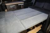 日産のセレナをベースにした、メティオの新作キャンピングカー「ラクネルステイ・スイート」（筆者撮影）