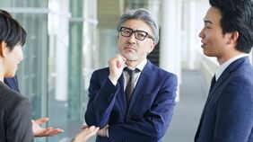 ｢なるほど｣｢そうなんですね｣　商談相手も苦笑…40代課長が悩む部下の"微妙に失礼な口癖"の正体　なぜイラっとする？