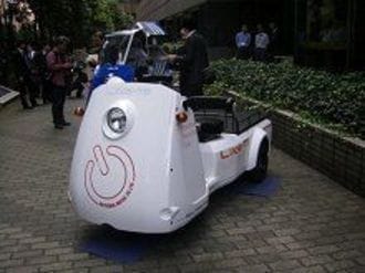 光岡自動車が三輪小型電気自動車を発売