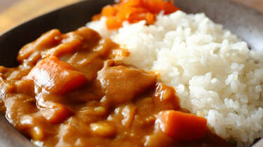カレーライスとなっています 8月26日(火) 11:45〜15:00ラストオーダー 昼のみの営業となり