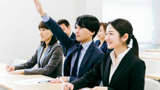 遠慮がちな社会人が意識すべき｢聞き方＆話し方｣