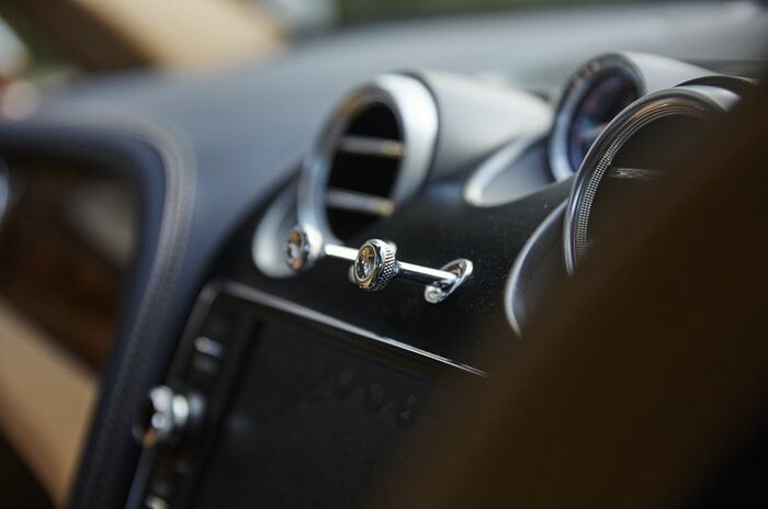 ベントレー ベンテイガ｜Bentley Bentayga