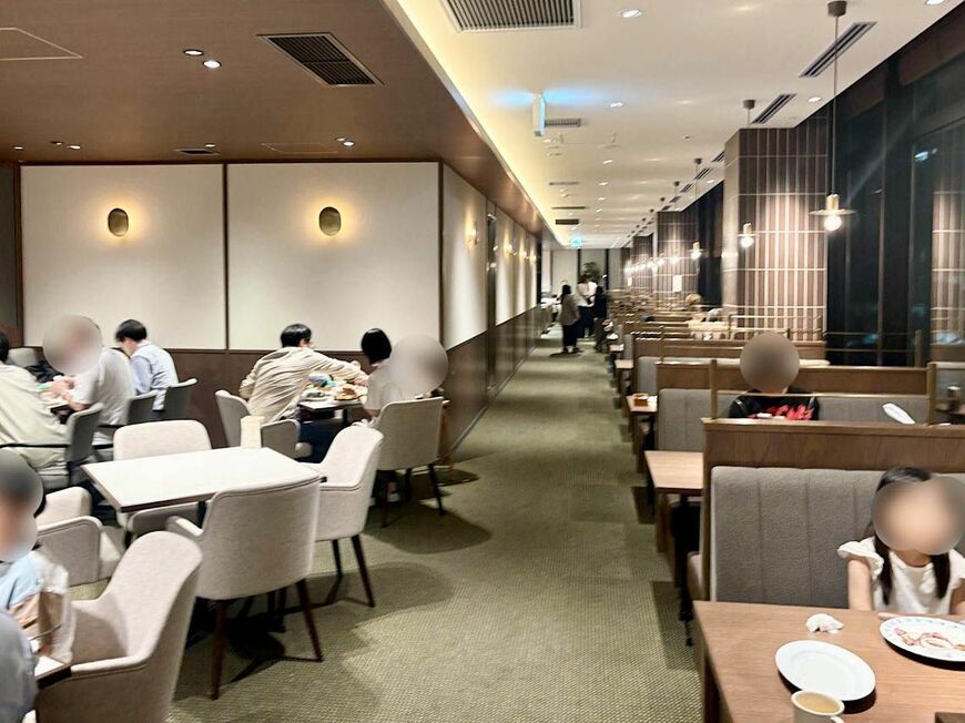 平日19時頃の「シズラー」