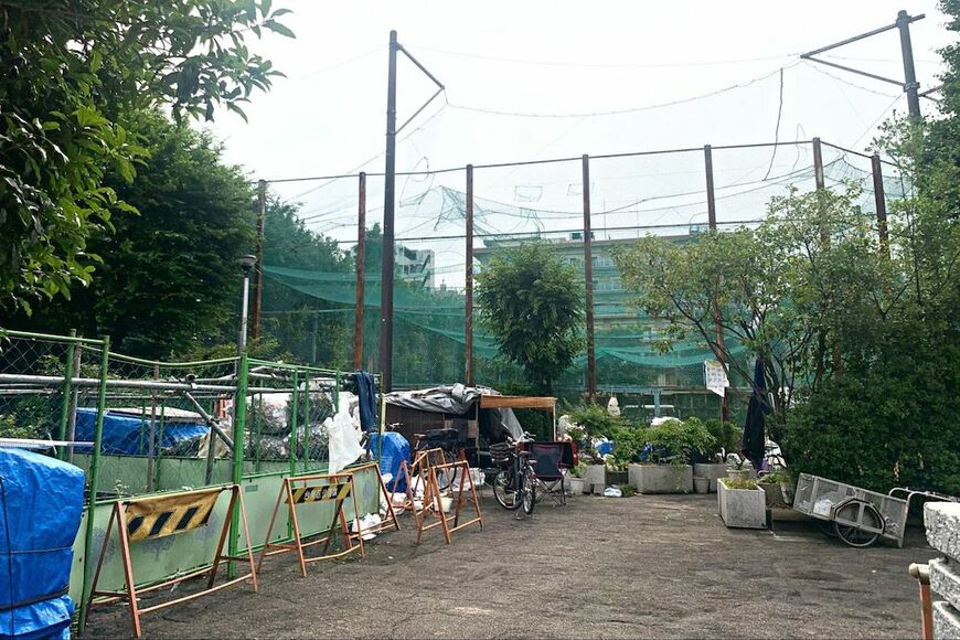 炊き出しがおこなわれる山谷の玉姫公園（6月1日、弁護士ドットコム撮影）