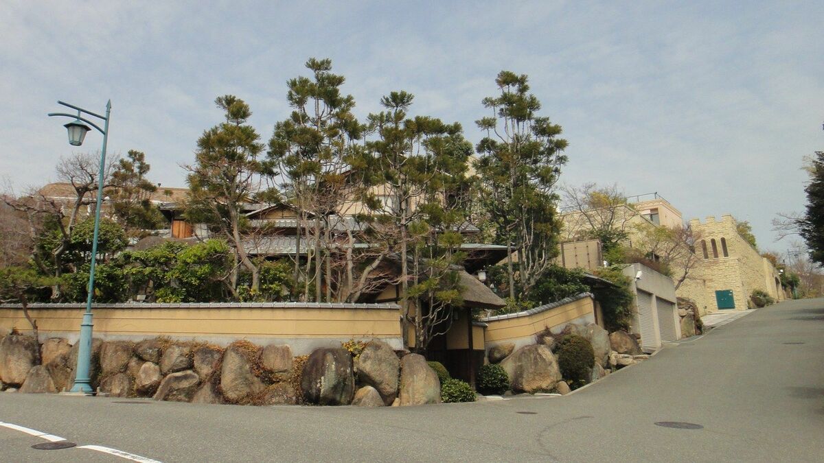 ｢六麓荘でスゴイ家､欲しい｣と中国人富裕層が次々と買い占め､ご近所トラブルも…日本一の高級住宅街《芦屋》が"チャイナタウン化"の異変