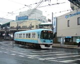京都市営地下鉄東西線との直通運転開始直後、浜大津駅（現・びわ湖浜大津）を出発する京津線の800形（撮影：南正時）