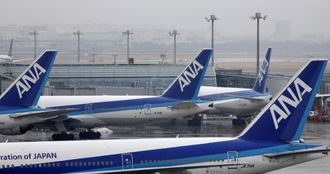 Japan's ANA to lease four 737-800s as MRJ delays continue