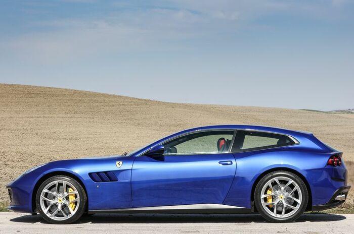 フェラーリ GTC4 ルッソT｜Ferrari GTC4Lusso T
