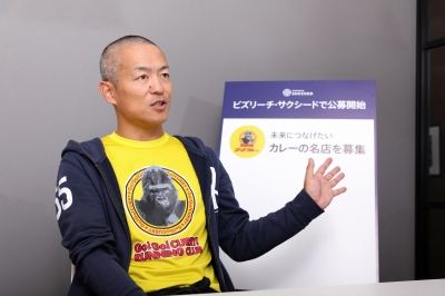 （撮影：尾形文繁）