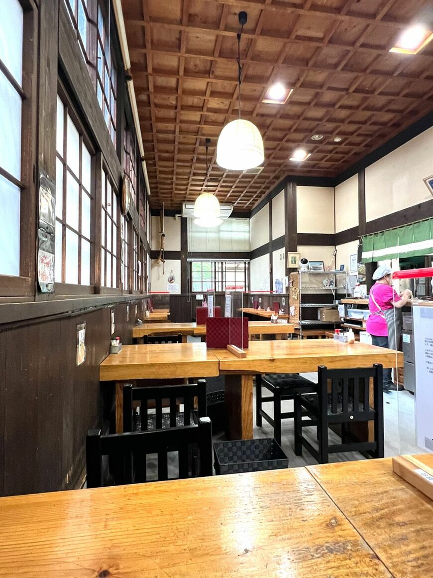 併設のレストラン「せせらぎの里」は11:00~14:00の営業（筆者撮影）