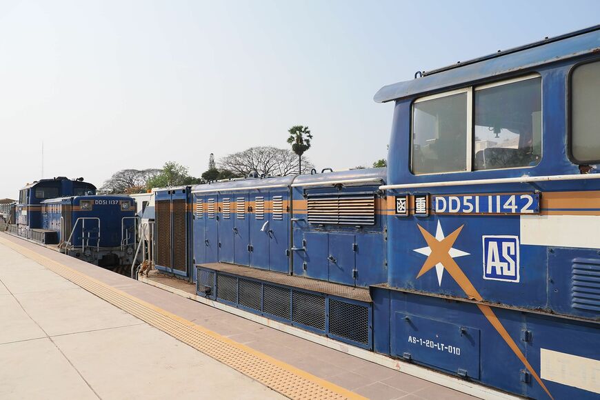 タイ　旧JR北海道　ディーゼル機関車　DD51