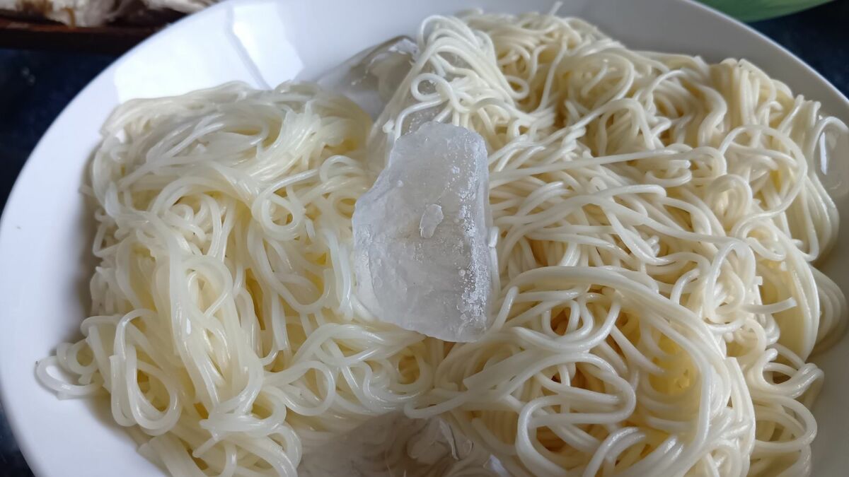 “可能是市售最难吃的”——每份仅34日元的永旺超便宜素面真实感受