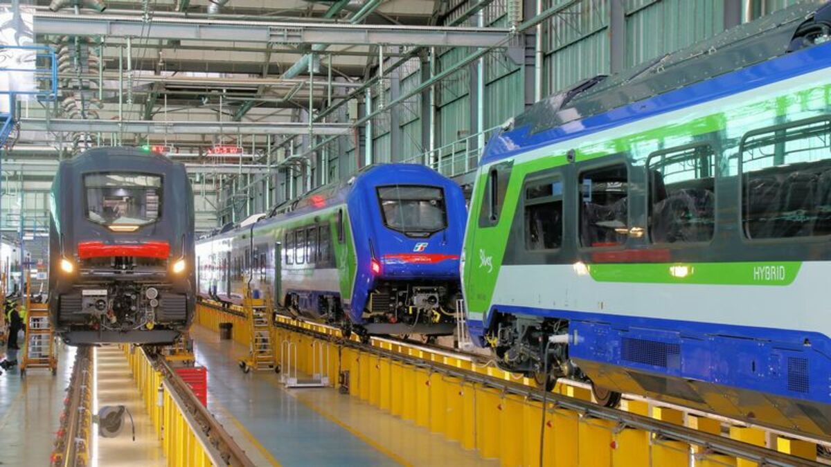 日立の｢イタリア鉄道工場｣どんな車両を製造中？ 主力製品は高速列車､環境配慮ローカル車両も | 海外 | 東洋経済オンライン