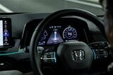 ホンダ量販モデル初のハンズオフ機能を搭載した「アコード e:HEV Honda SENSING 360＋」（写真：三木 宏章）