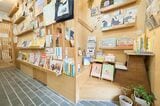 「どんどん本が増えていき、居住スペースギリギリまで商品を陳列しています」と店主は語ります（写真撮影：小原聡太）