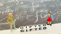ギフテッド教育とは？メリット･デメリット･問題点､日本やアメリカでの事例を紹介