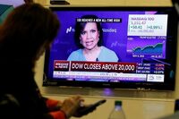 NYダウ2万ドルは通過点？止まらぬ先高期待 一部には警戒感
