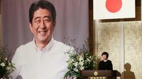 安倍氏を死後｢神格化｣自民劣化という悲惨な実態 岸田首相､｢遺言の呪縛｣意識も"分裂"に期待？