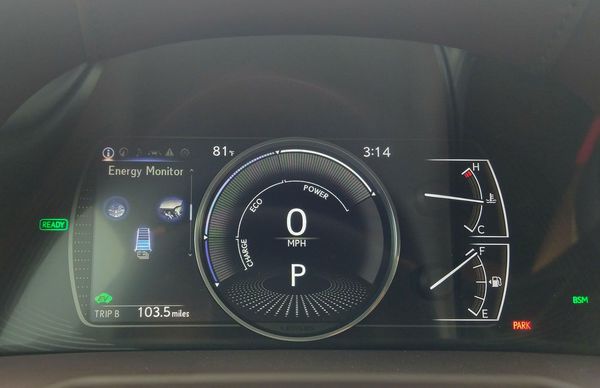 レクサス Es はカムリと一体何が違うのか 新車レポート 東洋経済オンライン 社会をよくする経済ニュース