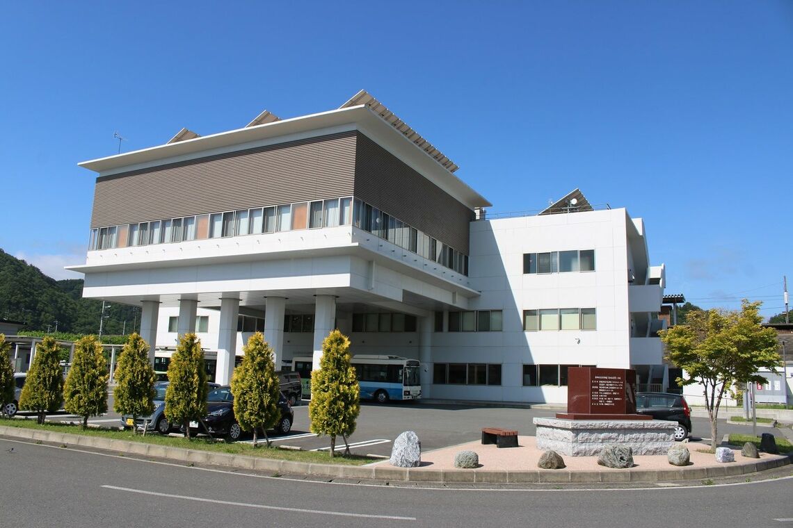 防災センターに建て替えられた岩泉小本駅（筆者撮影）