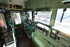 205系の乗務員室。色合いなどに国鉄時代の