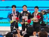 2025年3月、日本選手権での表彰式後、撮影に応じる栁沢さん（左端）（写真：栁沢さん提供）