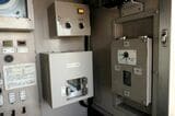 新旧の機器が混在する（記者撮影）