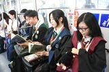 「バック・トゥ・ホグワーツ」特別イベントの列車内の様子（記者撮影）