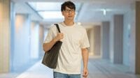 ワイシャツ代わりのはずが｢休日のおじさん｣に見える…ユニクロの"ビジネスTシャツ"選びでやりがちな勘違い