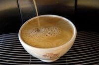 多量のカフェインを短時間に摂取すると死ぬ 米少年死亡を受けて呼び掛け