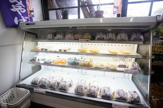 レジ周辺の売店スペース