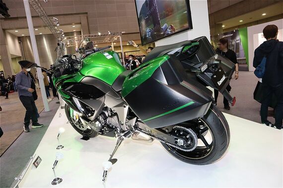 ニンジャ1100SX SEのリアビュー