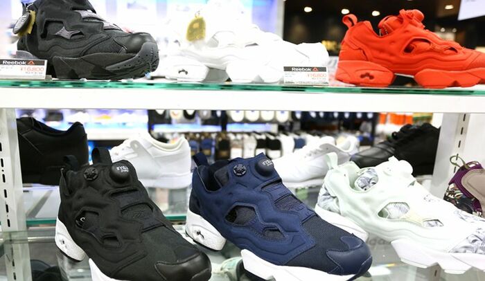 「リーボック　ポンプフューリー」は青色が一番人気