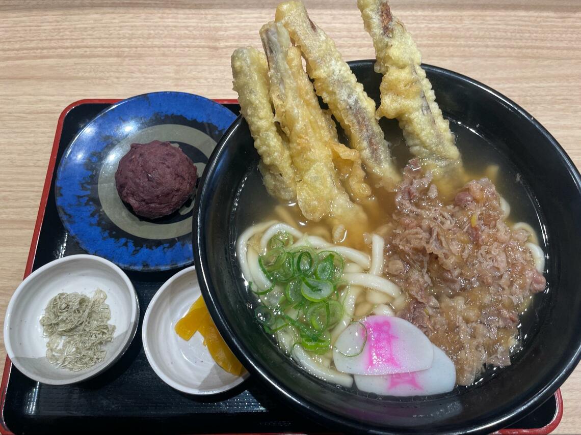 肉ごぼ天うどんとおはぎ