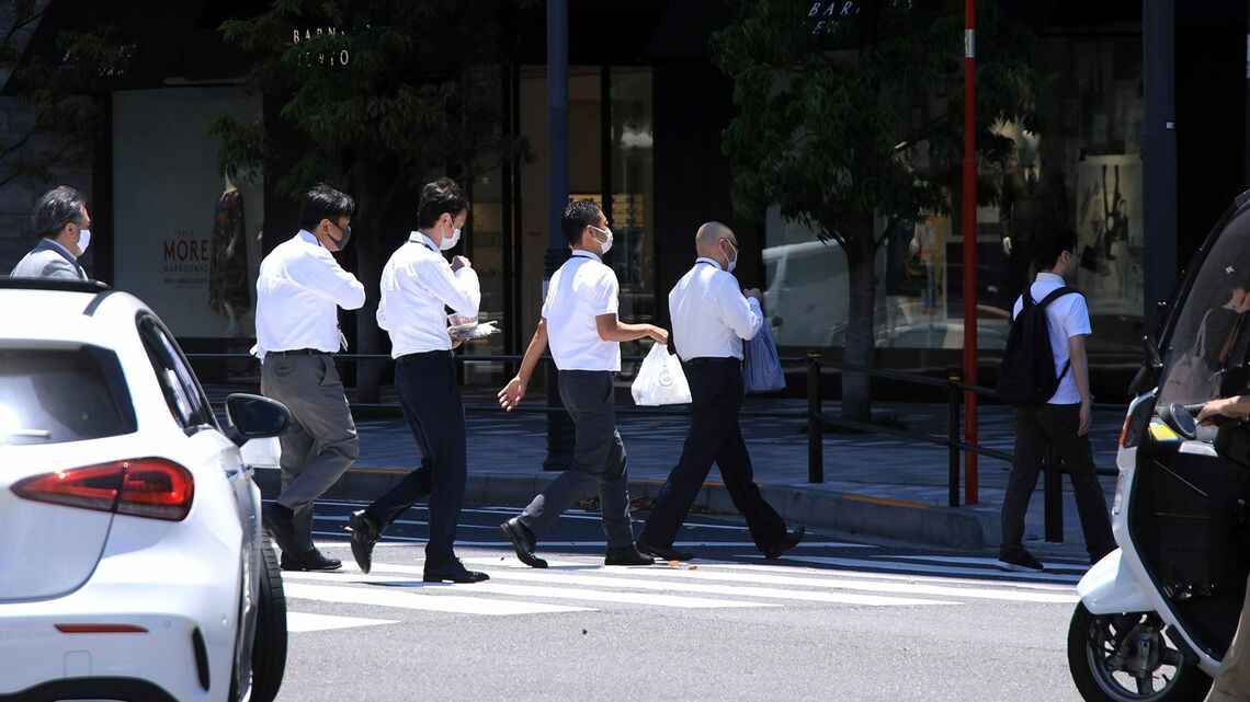 ビジネスパースンにとって、ランチ時の混雑は悩ましい（撮影：今井康一）