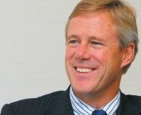「成功の指標はひとつだけ。それは株価、市場の評価です」−−スチュアート・チェンバース 日本板硝子次期社長