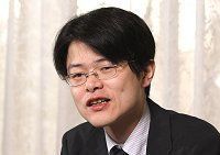 叙勲はリーズナブルな国家の統治道具だ--『勲章』を書いた栗原俊雄氏(毎日新聞学芸部記者)に聞く