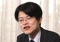 叙勲はリーズナブルな国家の統治道具だ--『勲章』を書いた栗原俊雄氏（毎日新聞学芸部記者）に聞く
