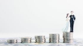 婚活市場で｢低年収男女｣が避けられる"真の理由"――それでも高年収相手との"一発逆転結婚"が可能な人の要素とは