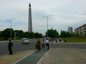 北朝鮮､首都に自転車専用レーンを導入
