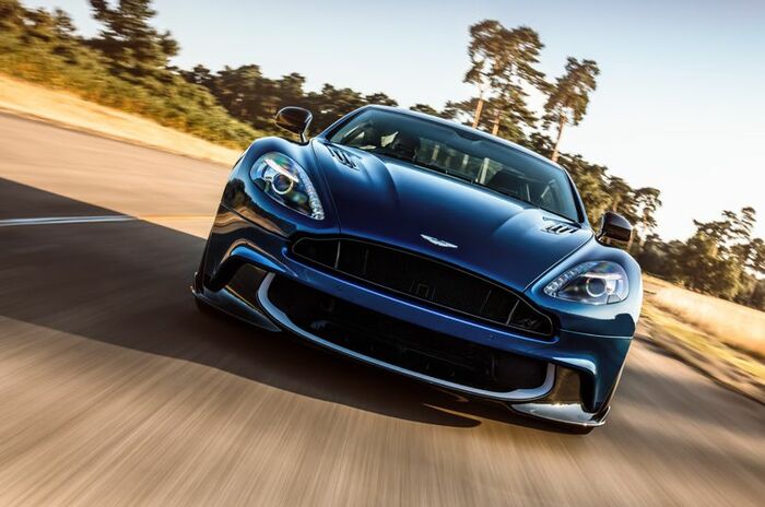 アストンマーティン ヴァンキッシュ S｜Aston Martin Vanquish S