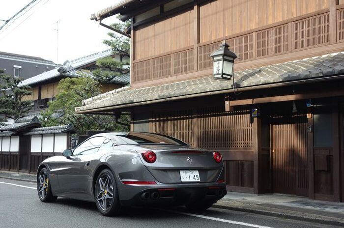 フェラーリ カリフォルニアT HS（ハンドリング・スペチアーレ）｜Ferrari California T HS