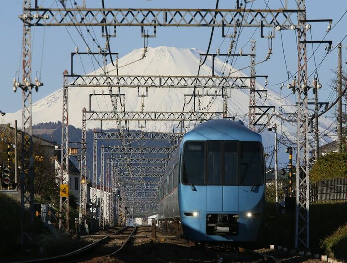 富士山をバックに走るMSE