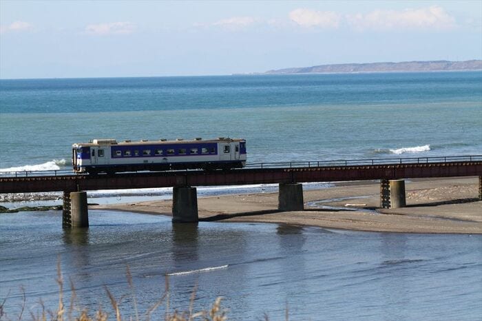 災害で様似―鵡川間が廃線となった日高線