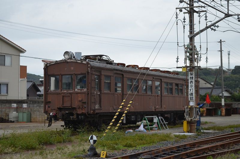 下関総合車両所で保管されているクモハ11（筆者撮影）